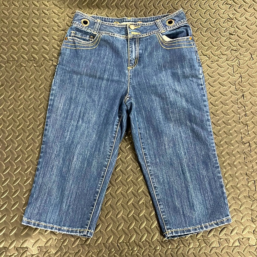 🚚 Christopher and Banks Denim Capris